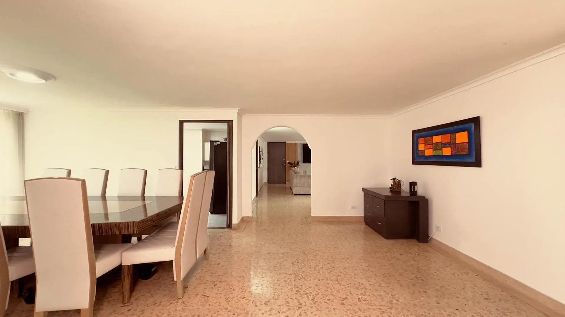 5 Hab, Espacioso, Piscina, Al Lado Del Tesoro! Medellín Apartamento