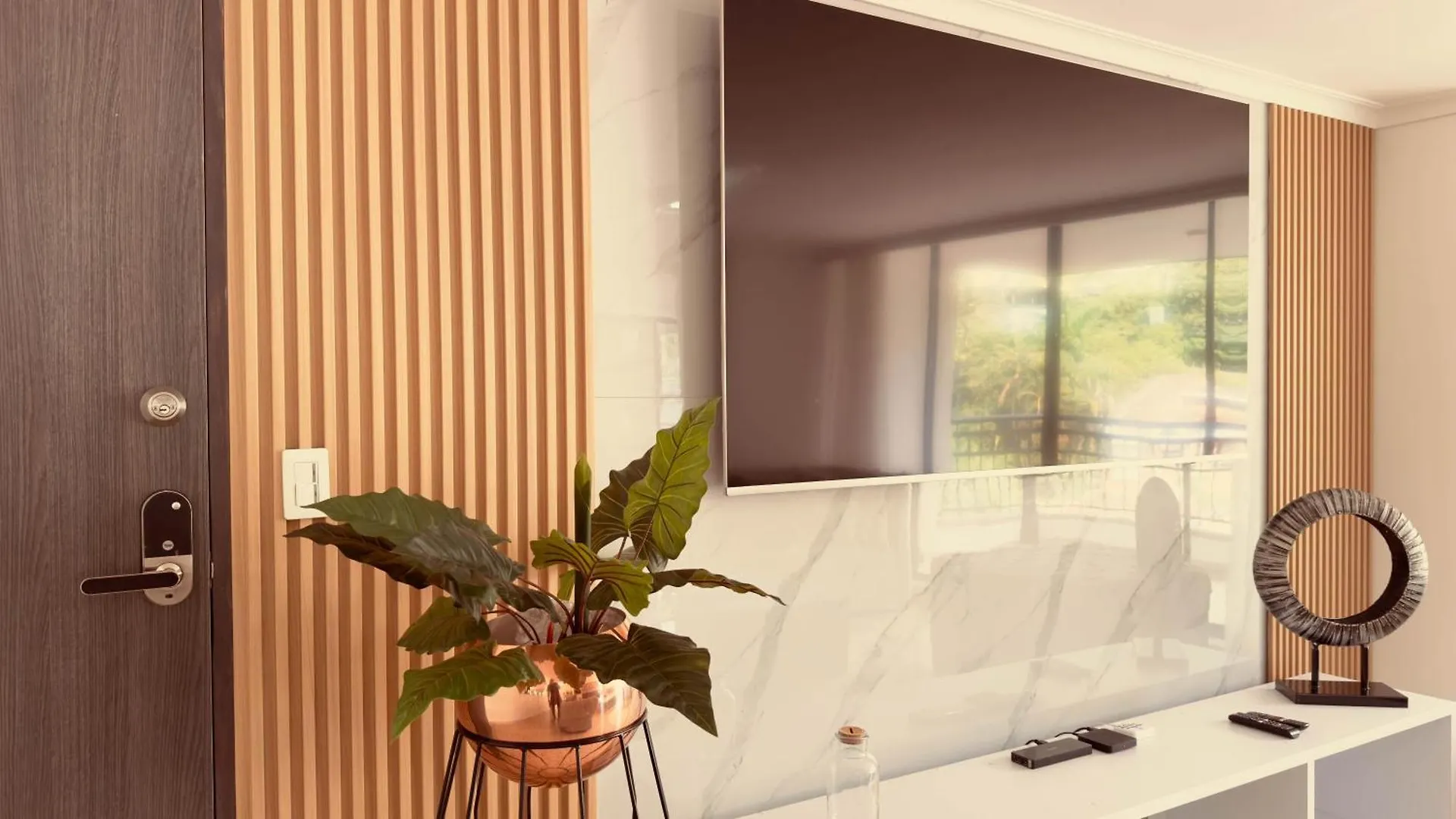 5 Hab, Espacioso, Piscina, Al Lado Del Tesoro! Medellín Apartamento